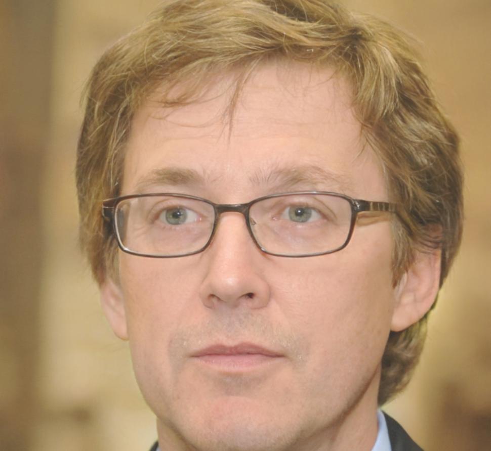 Portrait de Thibault Verneuil